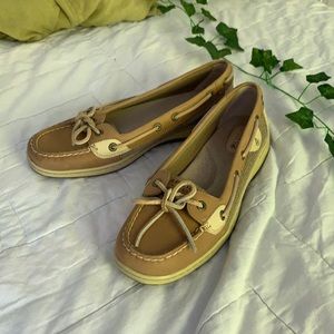 Women’s 8.5 Sperry Boat shoes